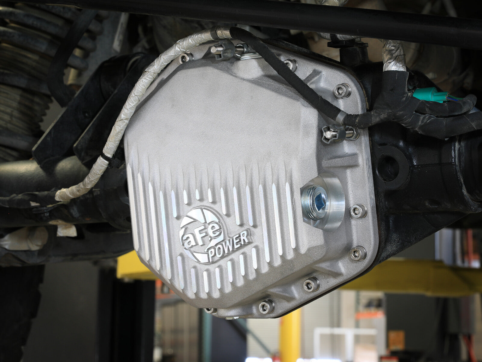 Street Series Rear Differential Cover Raw w/ Machined Fins Ford Bronco Raptor 22-26 V6-3.0L (tt) aFe Power