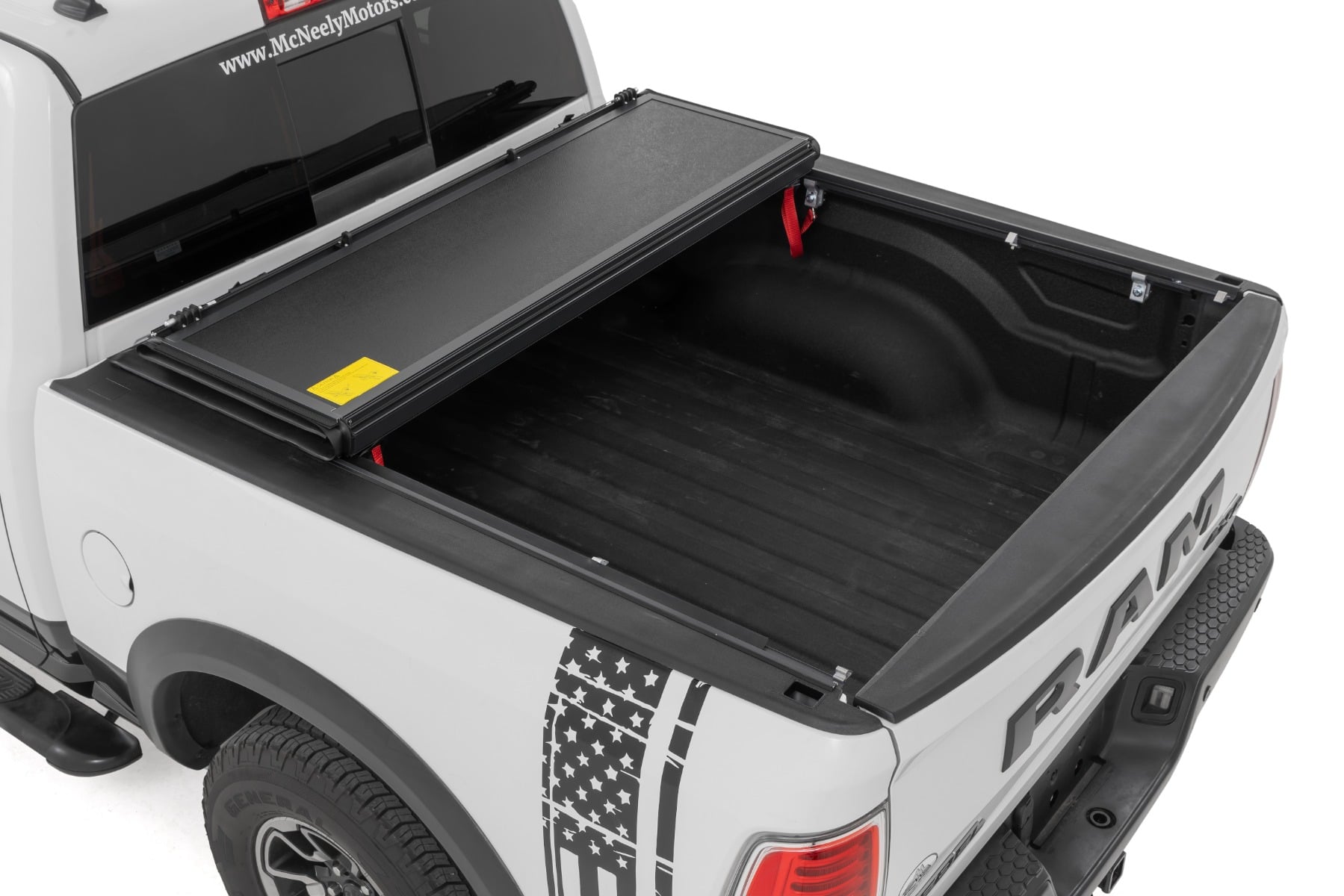 Hard Low Profile Bed Cover 5 Foot 7 Inch Bed No Rambox Ram 1500 2WD/4WD (2009-2018 & Classic) Rough Country