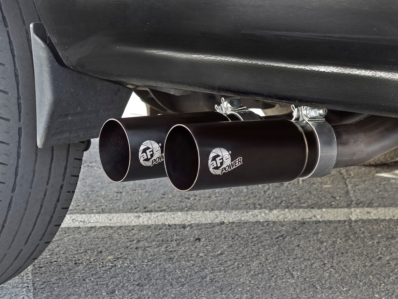 Rebel Series 3 Inch to 2-1/2 Inch 409 Stainless Steel Cat-Back Exhaust w/ Polish Tip Silverado/Sierra 1500 09-18 Reg Cab/Short Bed V6-4.3/V8-4.8/5.3L aFe Power