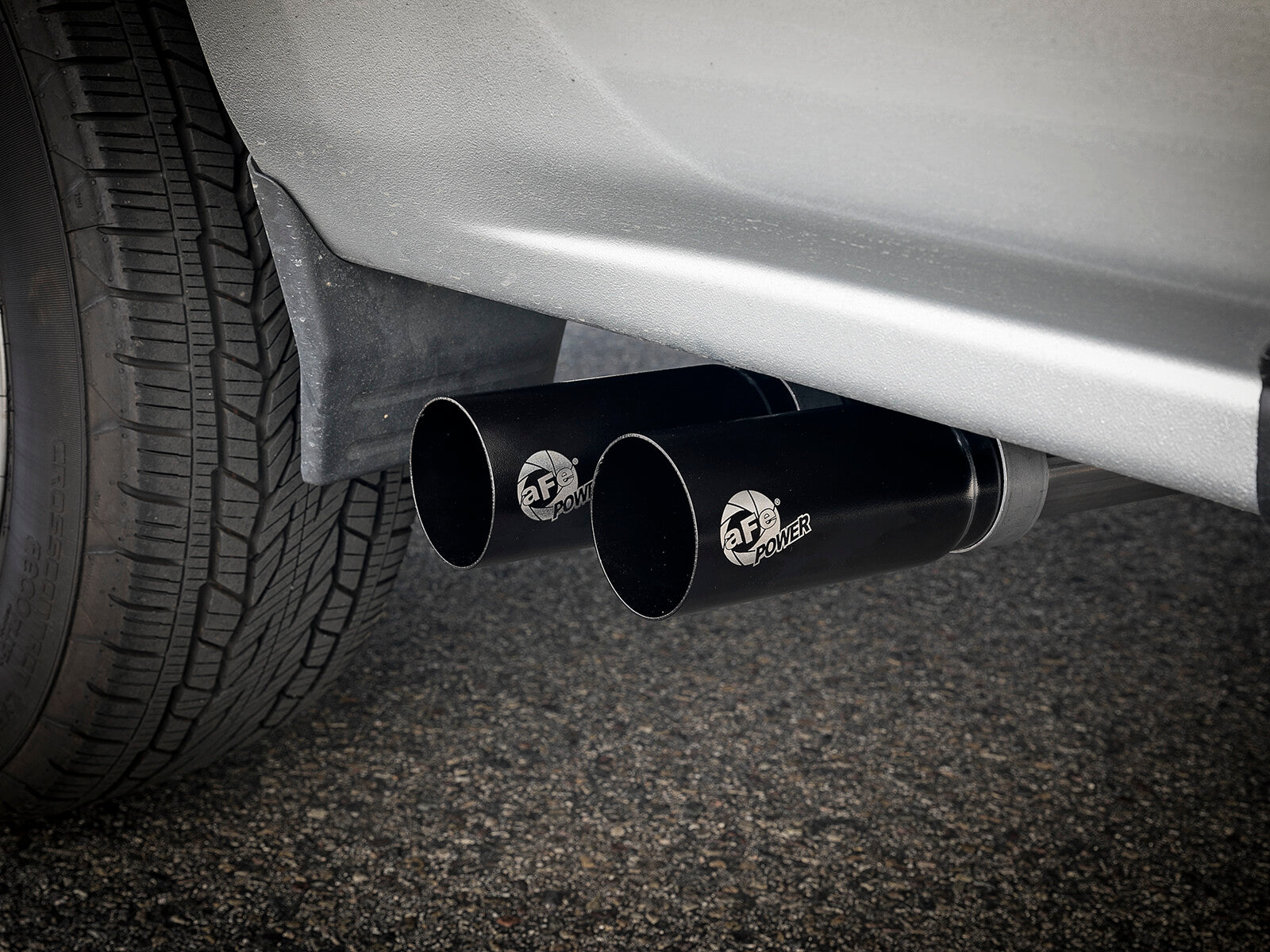 Rebel Series 3 Inch to 2-1/2 Inch 409 Stainless Steel Cat-Back Exhaust w/ Black Tip GM Silverado/Sierra 1500 09-18 / Silverado Ld/Sierra Limited 2019 V6-4.3/V8-4.8/5.3L aFe Power
