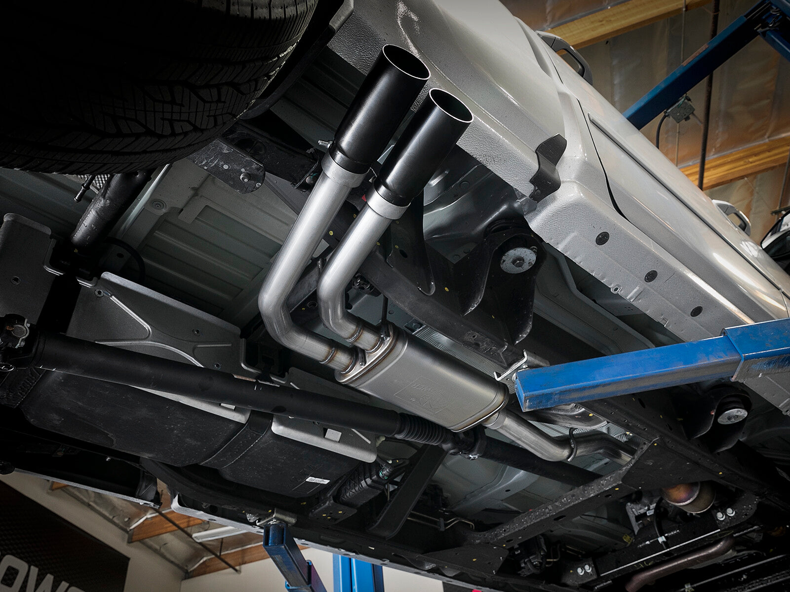 Rebel Series 3 Inch to 2-1/2 Inch 409 Stainless Steel Cat-Back Exhaust w/ Black Tip GM Silverado/Sierra 1500 09-18 / Silverado Ld/Sierra Limited 2019 V6-4.3/V8-4.8/5.3L aFe Power
