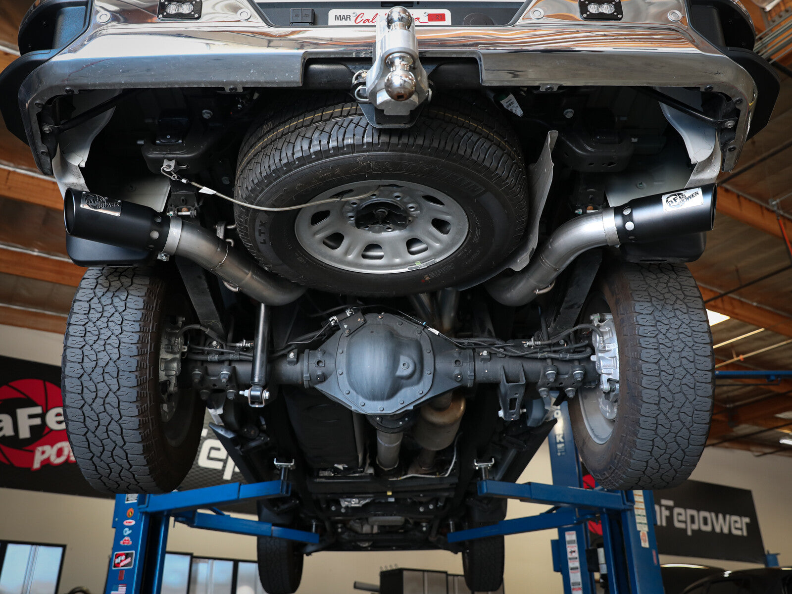 Large Bore-HD 4 Inch 409 Stainless Steel Dpf-Back Exhaust System w/ Tip GM Diesel Trucks 20-26 V8-6.6L (td) L5P aFe Power