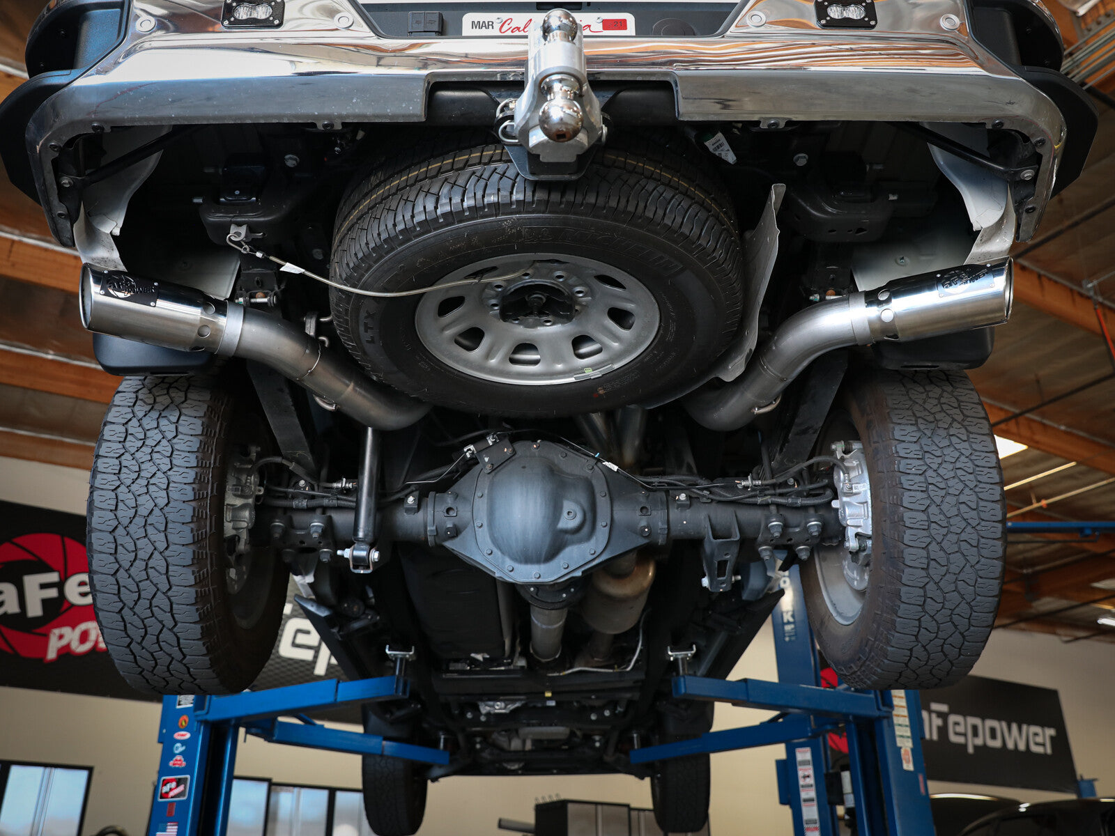 Large Bore-HD 4 Inch 409 Stainless Steel Dpf-Back Exhaust System w/ Tip GM Diesel Trucks 20-26 V8-6.6L (td) L5P aFe Power