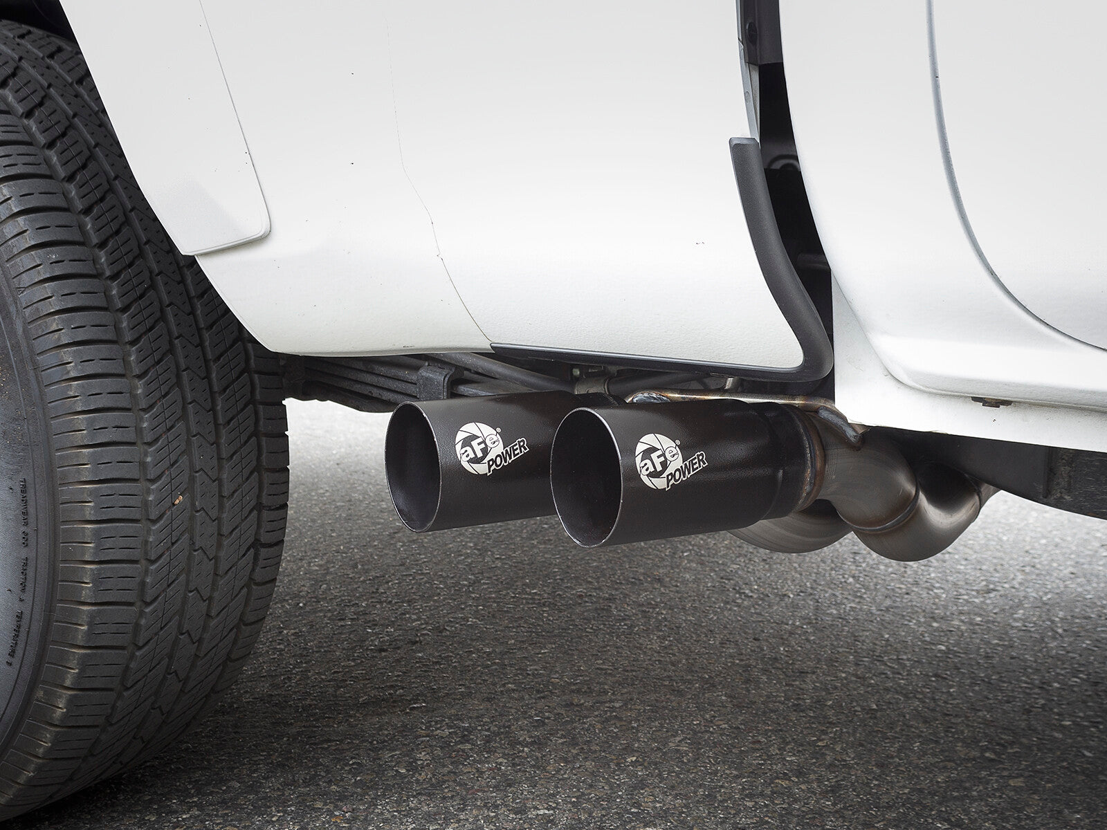 Rebel Series 3 Inch Cat-Back Exhaust System w/ Dual Mid-Side Exit Tips Toyota Tacoma 16-23 V6-3.5L aFe Power
