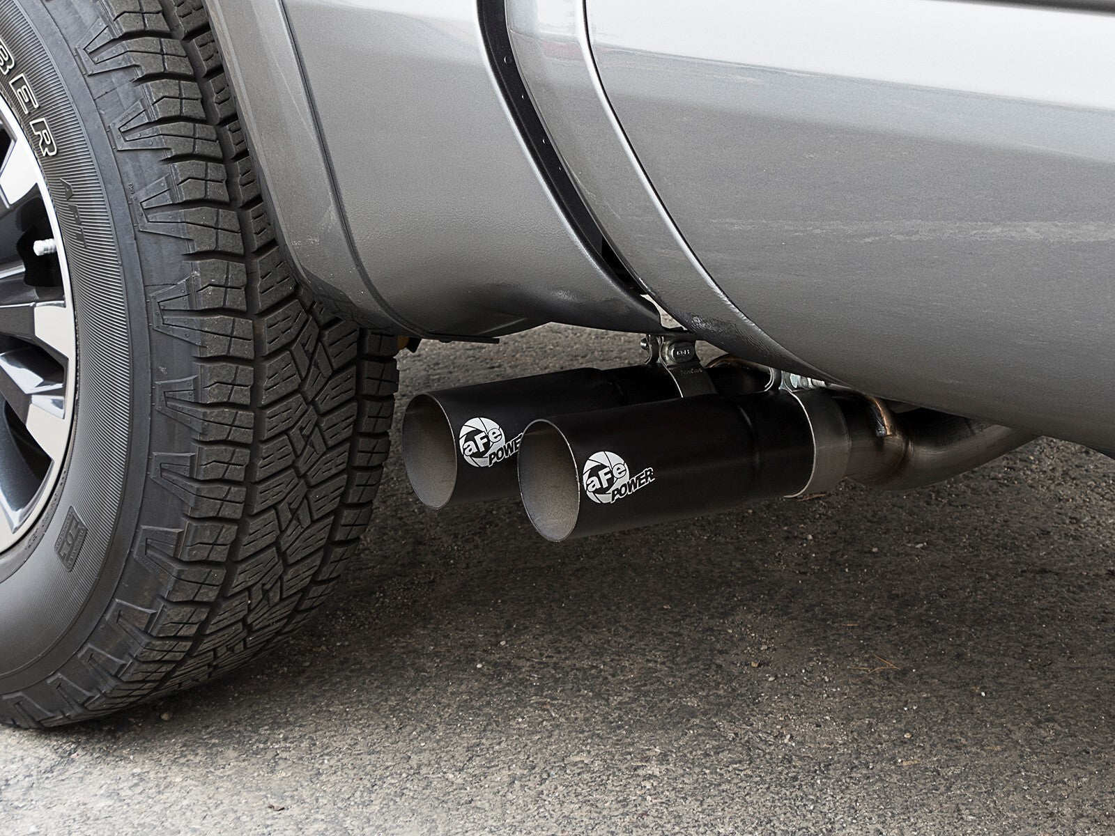 Rebel Series 2-1/2 Cat-Back Exhaust System w/ Tip Nissan Titan 17-24 V8-5.6L aFe Power