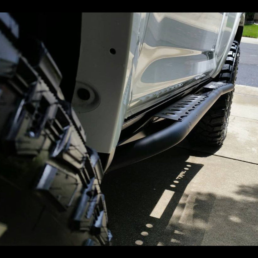 4Runner rock sliders for 5th Gen models (2010-2013) showcasing durable design and off-road readiness.