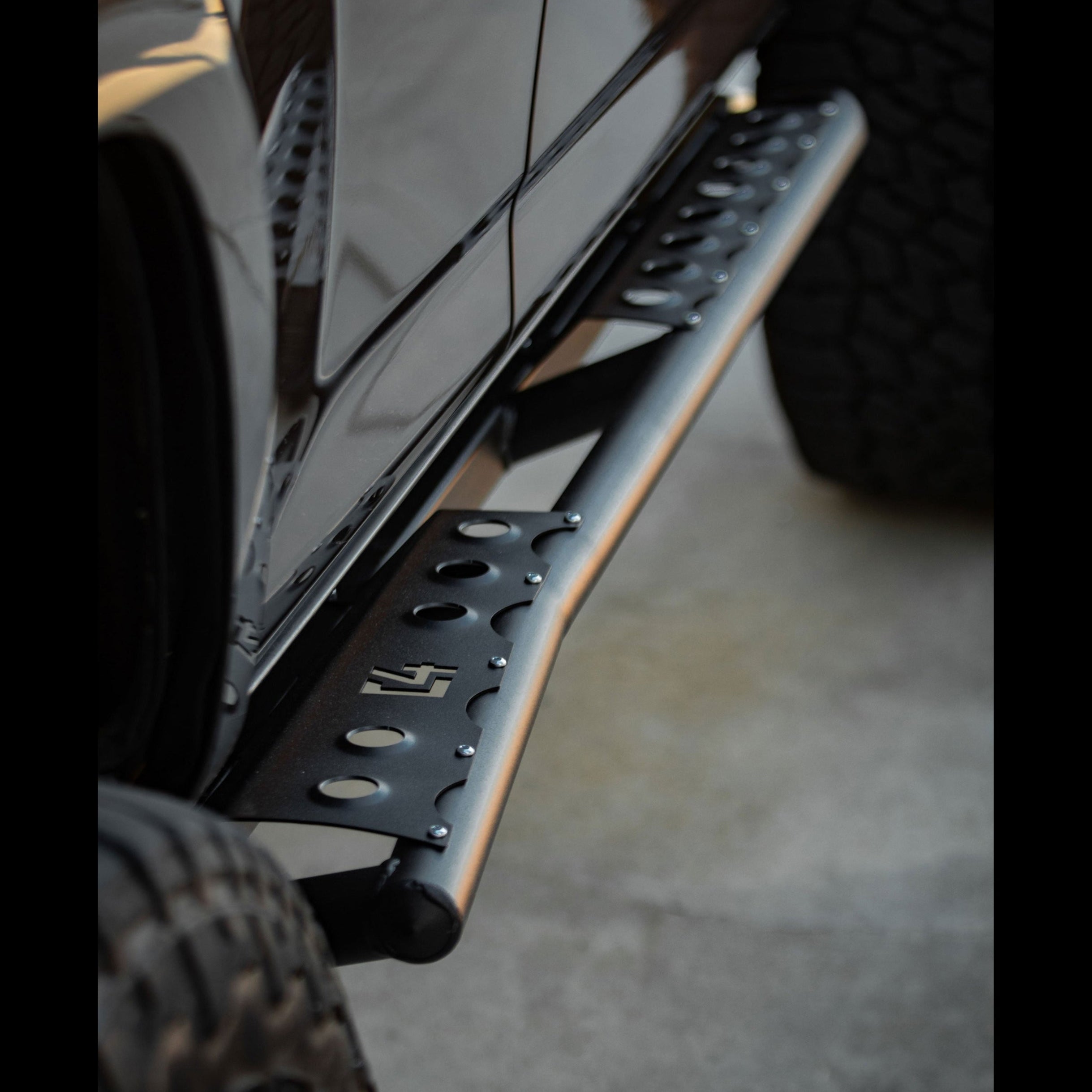 4Runner rock sliders for 5th Gen models (2010-2013) featuring durable construction and a sleek design for offroad protection.