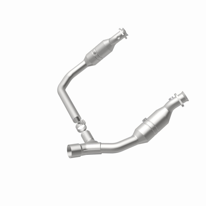 MagnaFlow Direct Fit Catalytic Converter 06-07 Ram 1500 4.7L Underbody