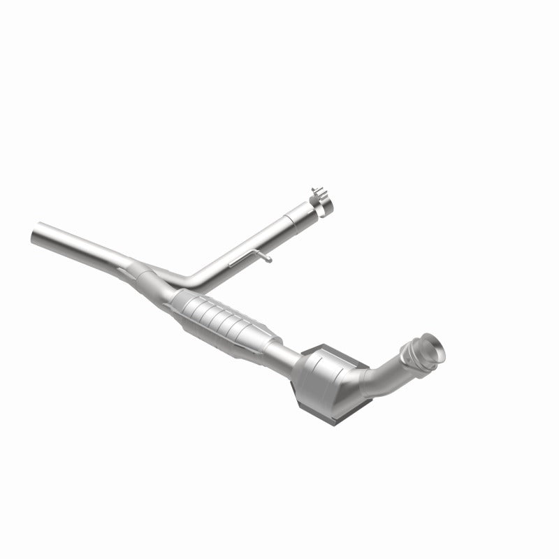 MagnaFlow Direct Fit Catalytic Converter 04-05 Ford F-150 5.4L P/S 2WD (Excl 04 Heritage Edition)