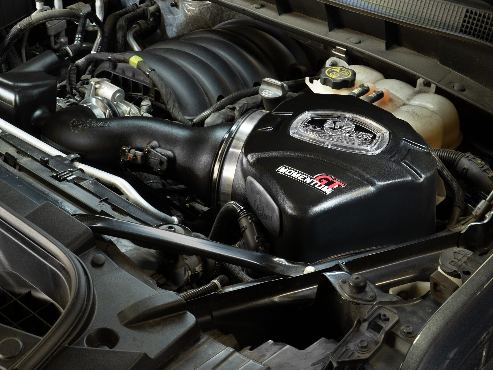 Momentum GT Cold Air Intake System w/ Pro Dry S Filter GM Trucks/SUVs 19-26 V8-6.2L aFe Power