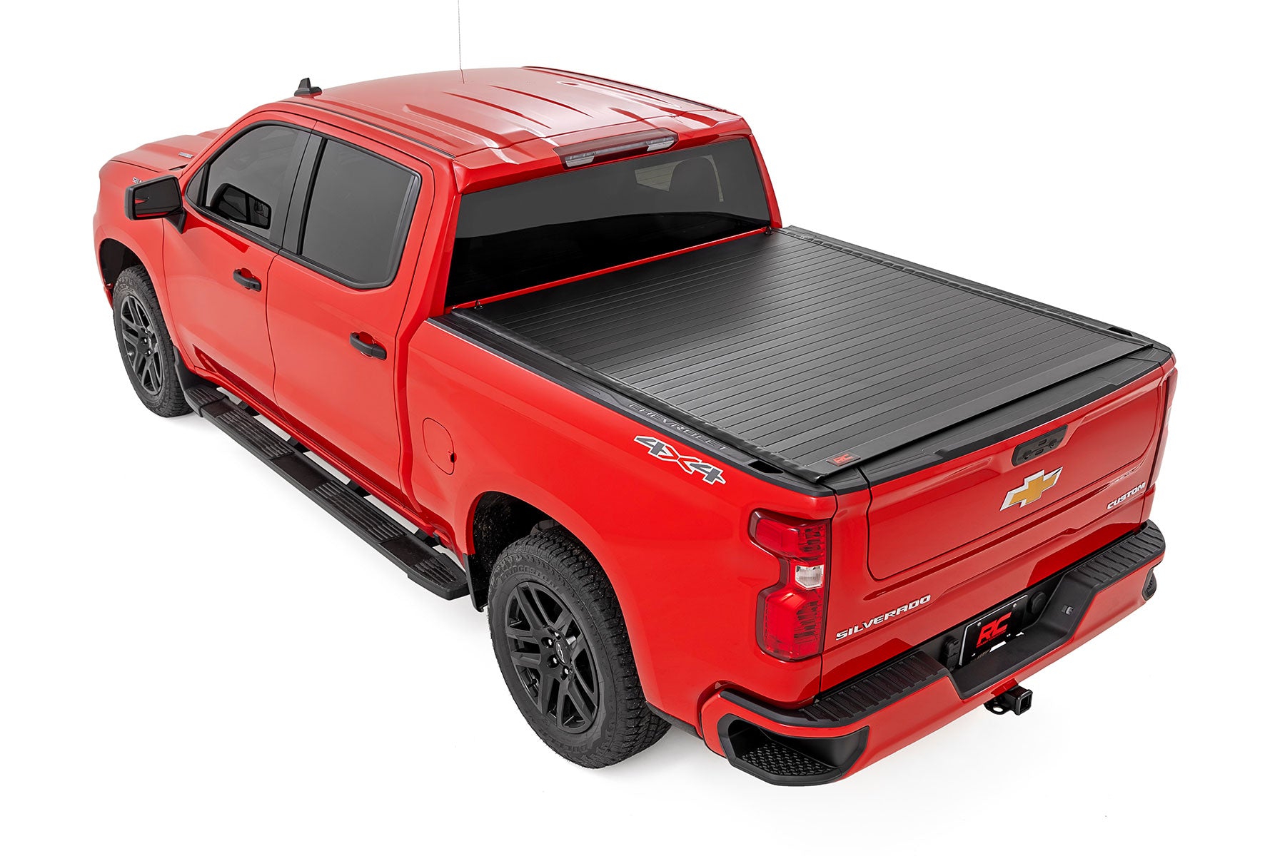 Hard Roll Up Bed Cover 5 Foot 10 Inch Bed Chevy/GMC Sierra 1500 (19-26)/Silverado 1500 (19-26) Rough Country