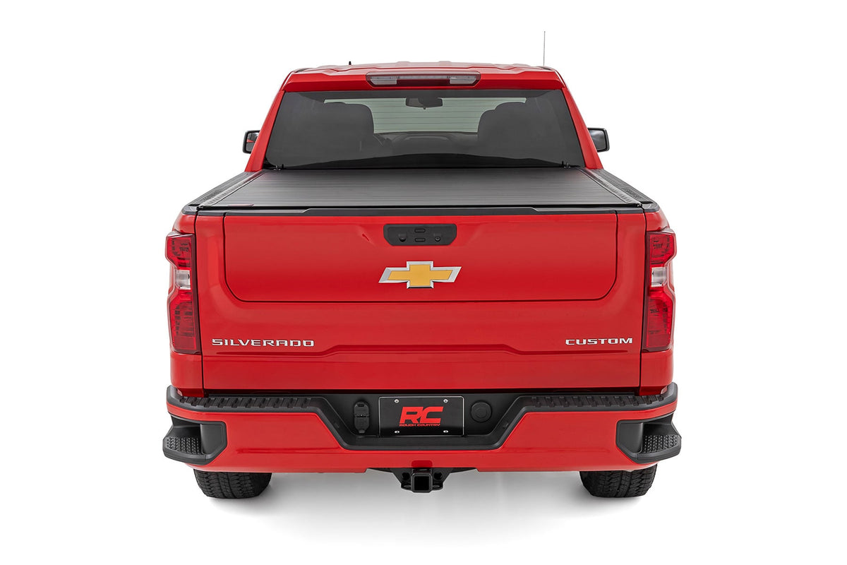 Hard Roll Up Bed Cover 5 Foot 10 Inch Bed Chevy/GMC Sierra 1500 (19-26)/Silverado 1500 (19-26) Rough Country