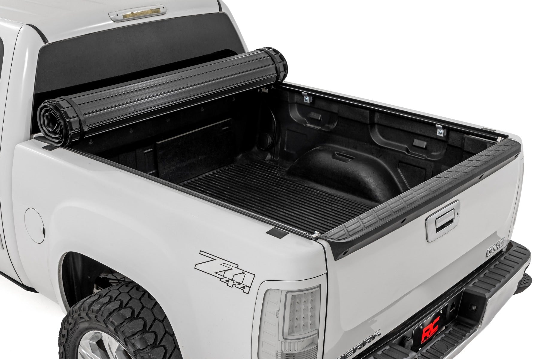 Hard Roll Up Bed Cover 5 Foot 9 Inch Bed Silverado/Sierra 1500 (07-13) Rough Country