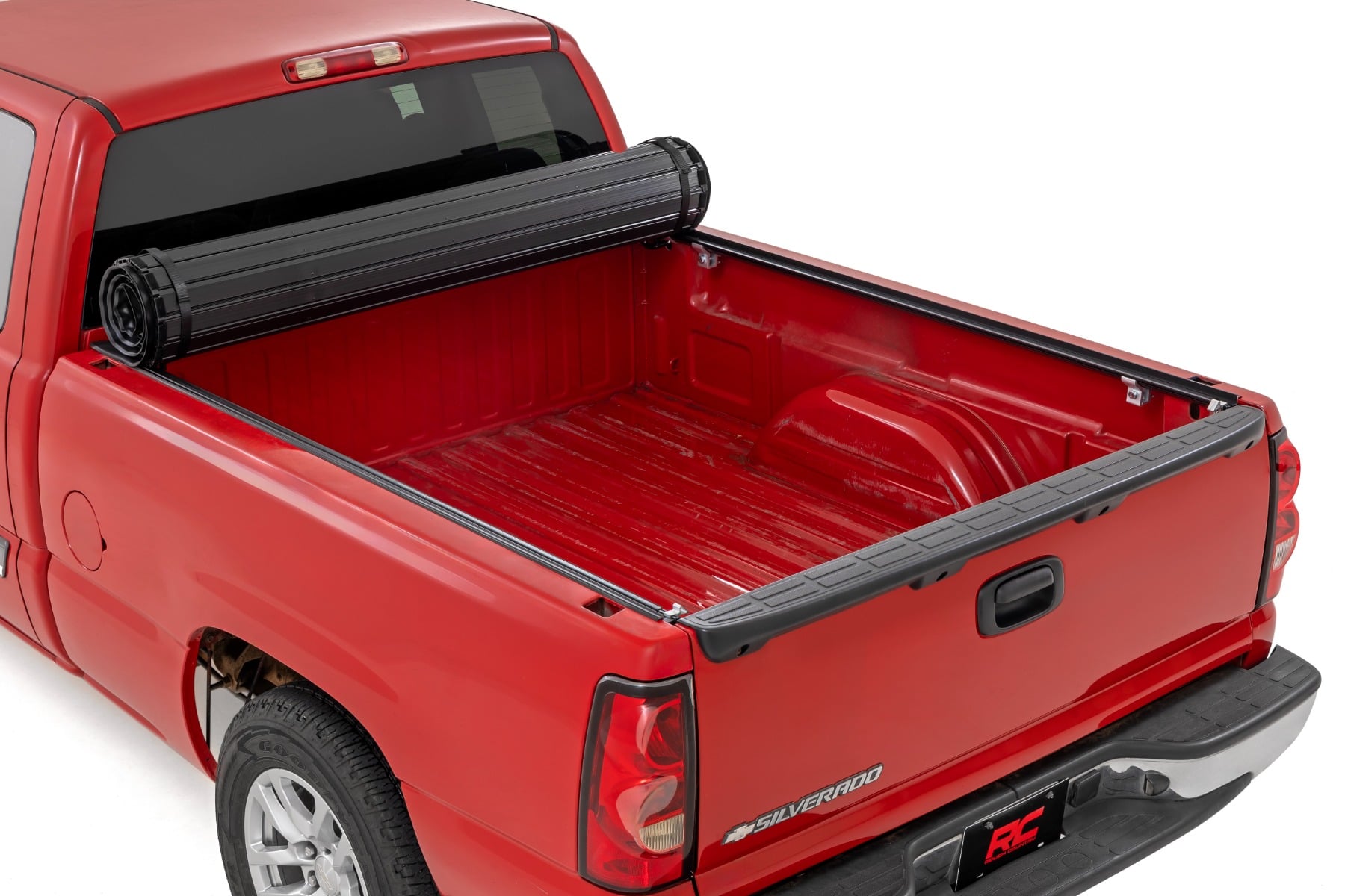 Hard Roll Up Bed Cover 6 Foot 7 Inch Bed Silverado/Sierra 1500 (00-06 & Classic) Rough Country