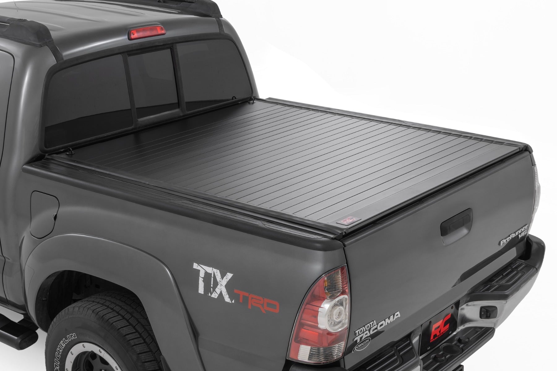 Hard Roll Up Bed Cover 5 Foot Bed Toyota Tacoma 2WD/4WD (2005-2015) Rough Country