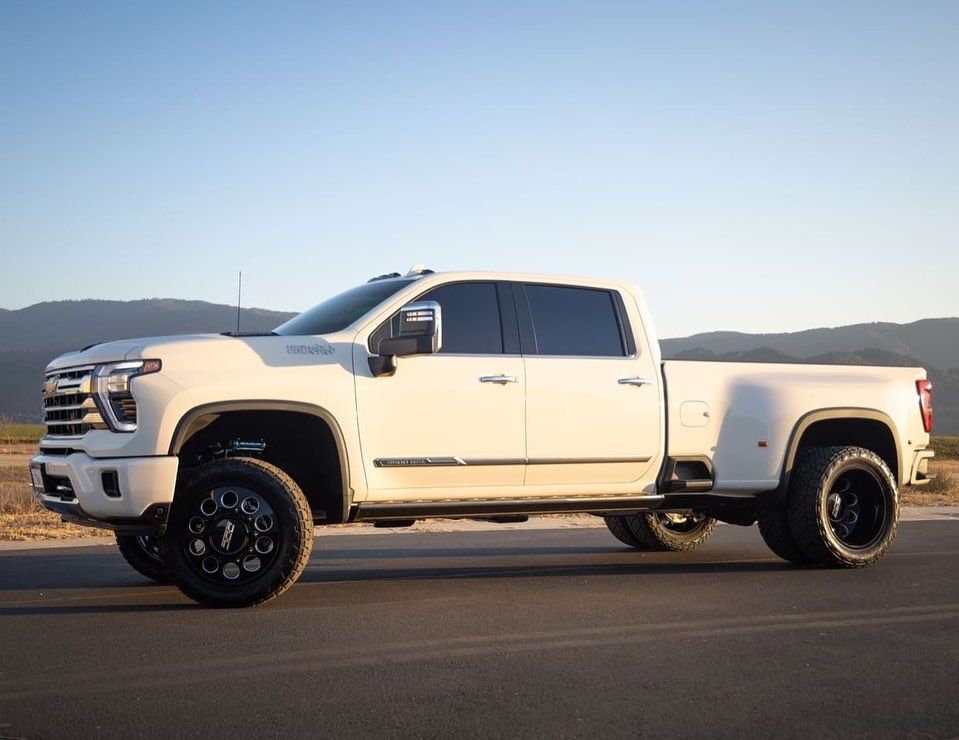 3-Inch Elite Leveling Kit with King 2.5 Reservoir Shocks for 2020-2024 Silverado/Sierra 2500/3500 2WD/4WD Cognito
