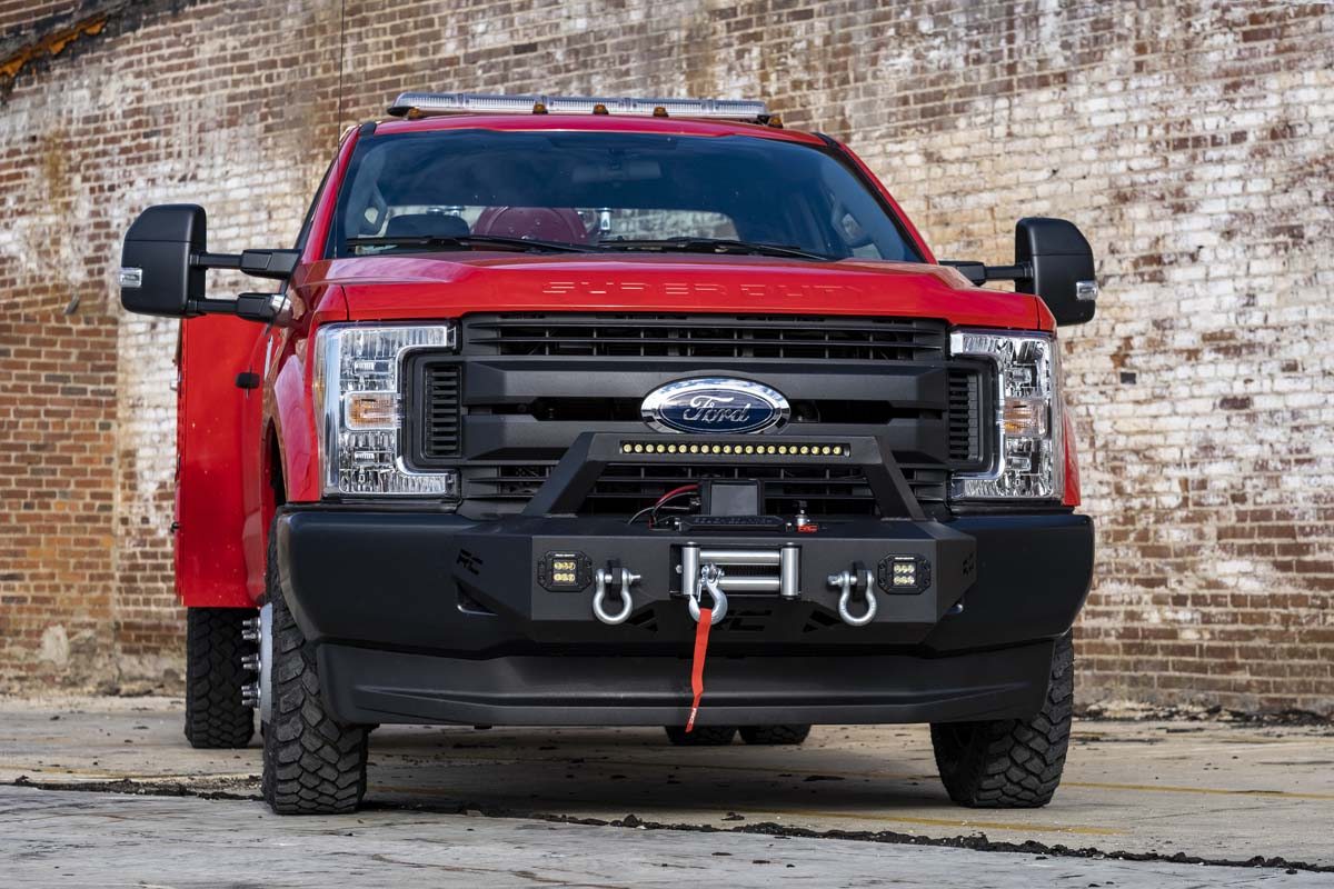 EXO Winch Mount Kit Ford F-250/F-350 Super Duty 2WD/4WD (2017-2020) Rough Country
