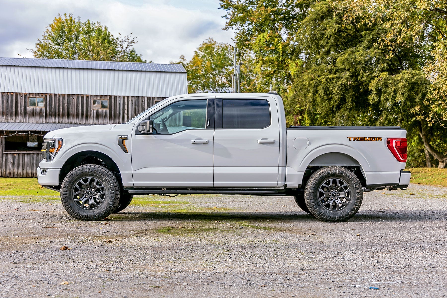 2.5 Inch Lift Kit Ford F-150 Tremor 4WD (2021-2025) Rough Country