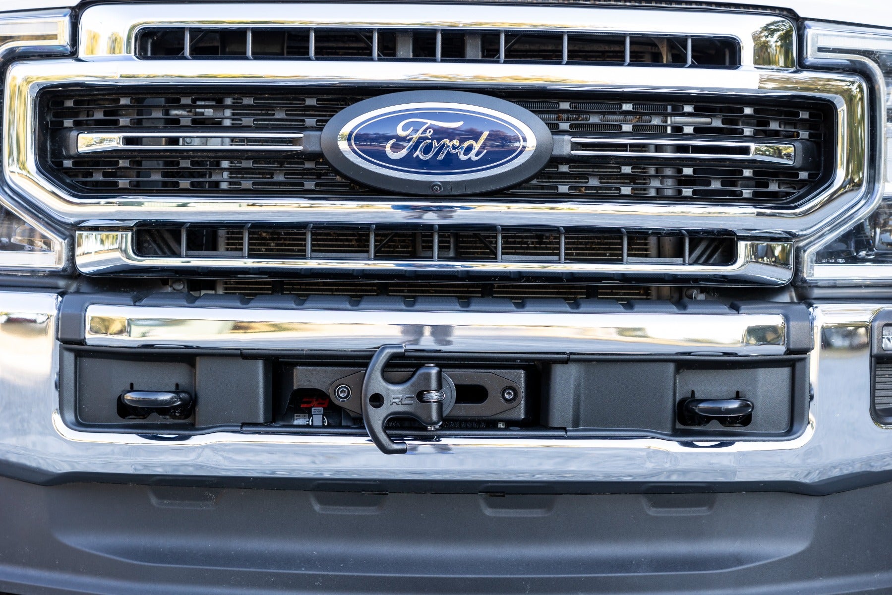 Hidden Winch Mount Ford F-250/F-350 Super Duty 2WD/4WD (2020-2022) Rough Country