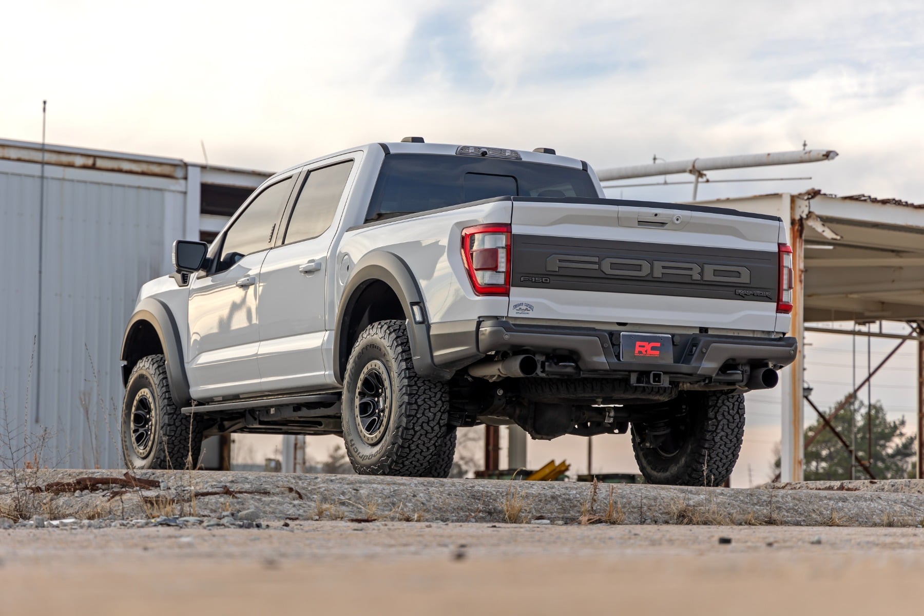 2.5 Inch Lift Kit Ford Raptor 4WD (2021-2025) Rough Country