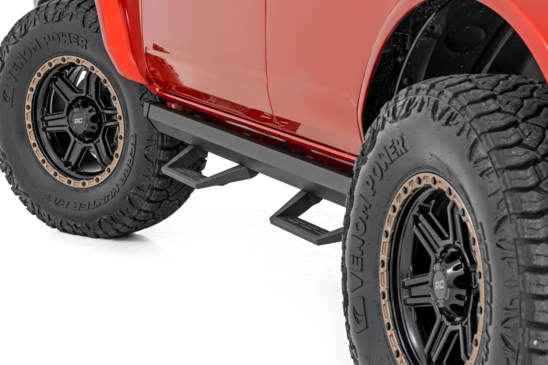 SRL2 Adjustable Aluminum Step 4-Door Ford Bronco 4WD (2021-2025) Rough Country