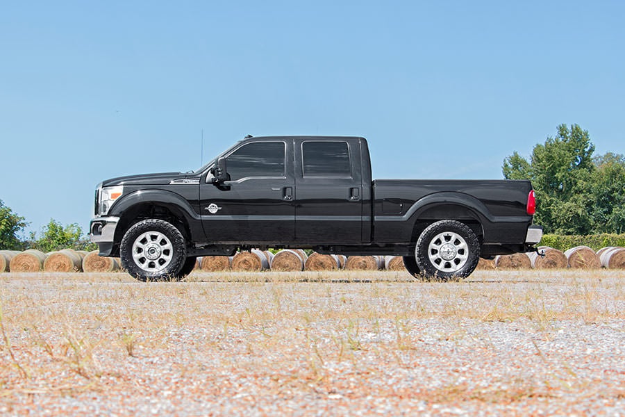 2 Inch Leveling Kit Ford F-250/F-350 Super Duty 4WD (2005-2023) Rough Country