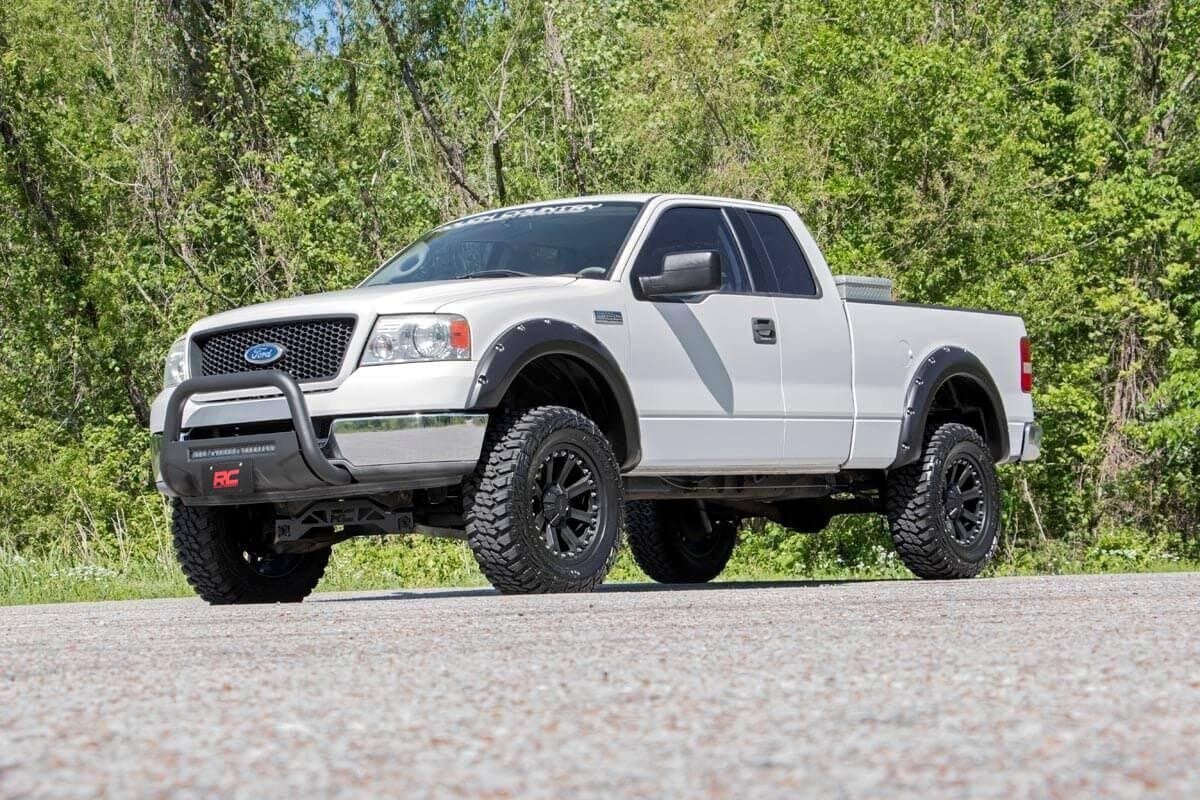 4 Inch Lift Kit Ford F-150 2WD (2004-2008) Rough Country