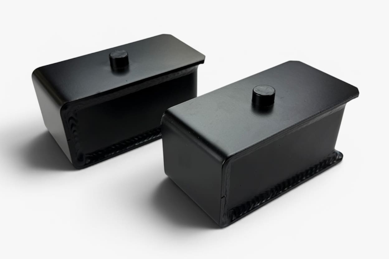 McGaughys 2.8 Inch Rear Lift Blocks 2020-2026 Silverado/Sierra 2500/3500