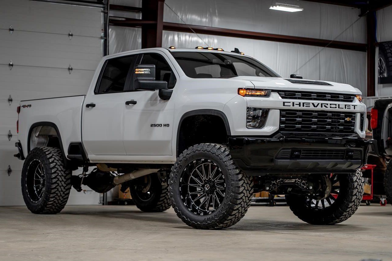 McGaughy's 7-9 Inch Premium Lift Kit 2020-2026 Silverado/Sierra 3500 2WD/4WD