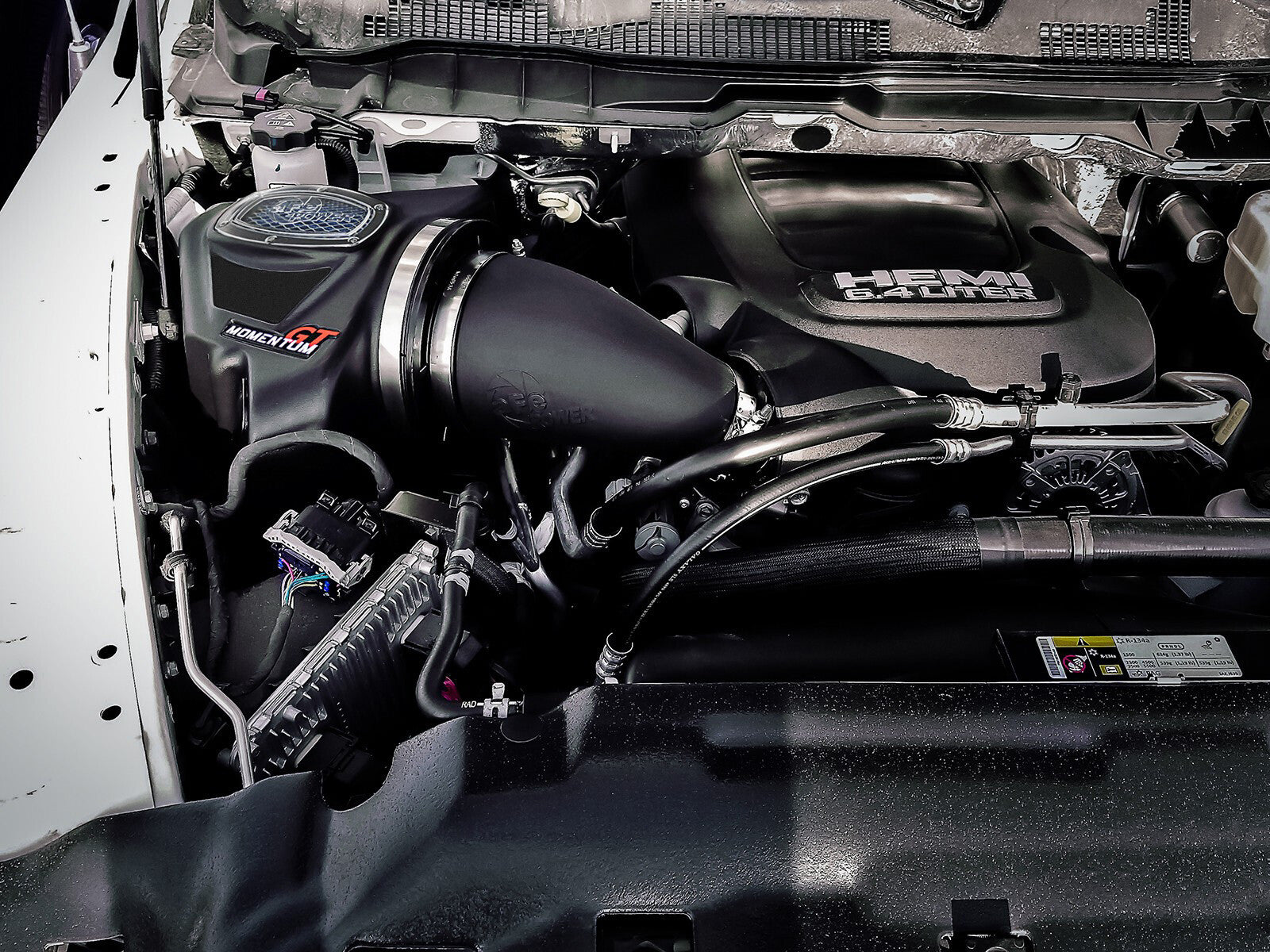Momentum GT Cold Air Intake System w/ Pro 5R Filter Ram 2500 / Power Wagon / 3500 17-18 V8-6.4L Hemi aFe Power