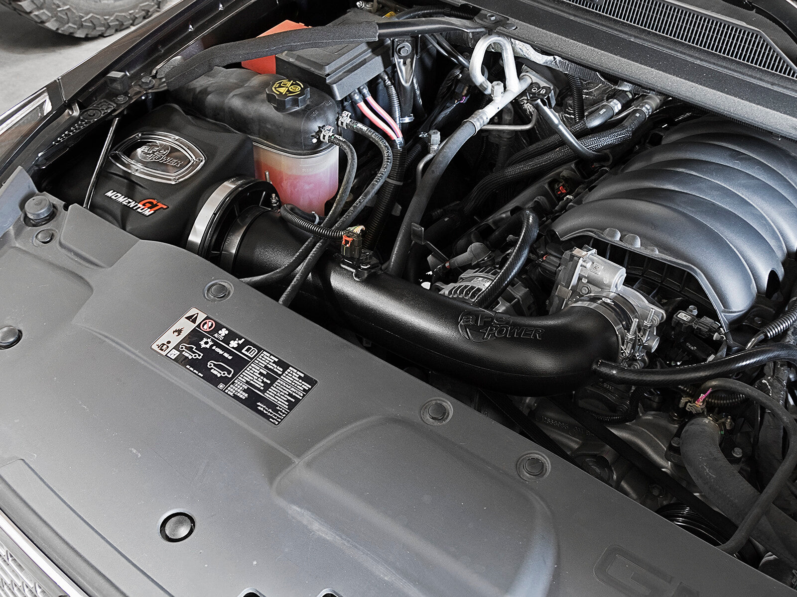 Momentum GT Cold Air Intake System w/ Pro 5R Filter GM Silverado/Sierra 1500 14-19/Tahoe/Suburban/Yukon/XL/Escalade 15-20 V8-5.3L/6.2L aFe Power