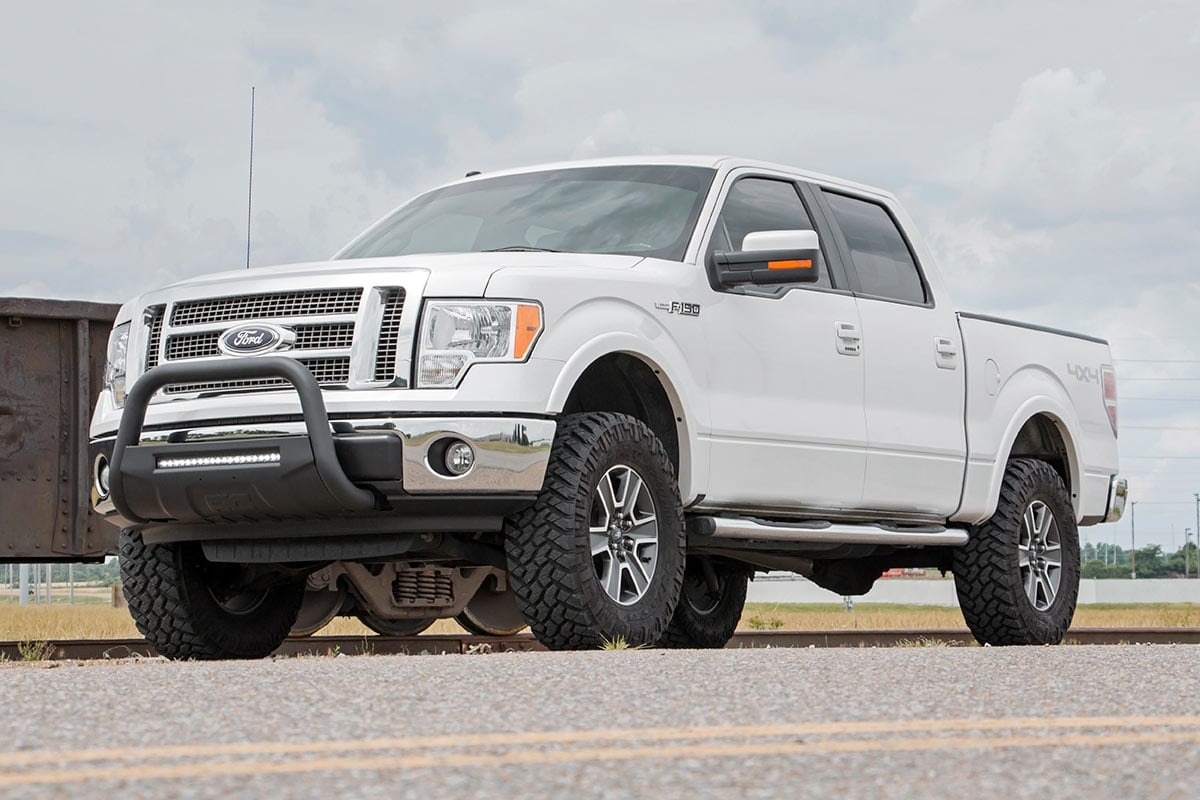 3 Inch Lift Kit N3 Struts Red Ford F-150 4WD (2009-2013) Rough Country