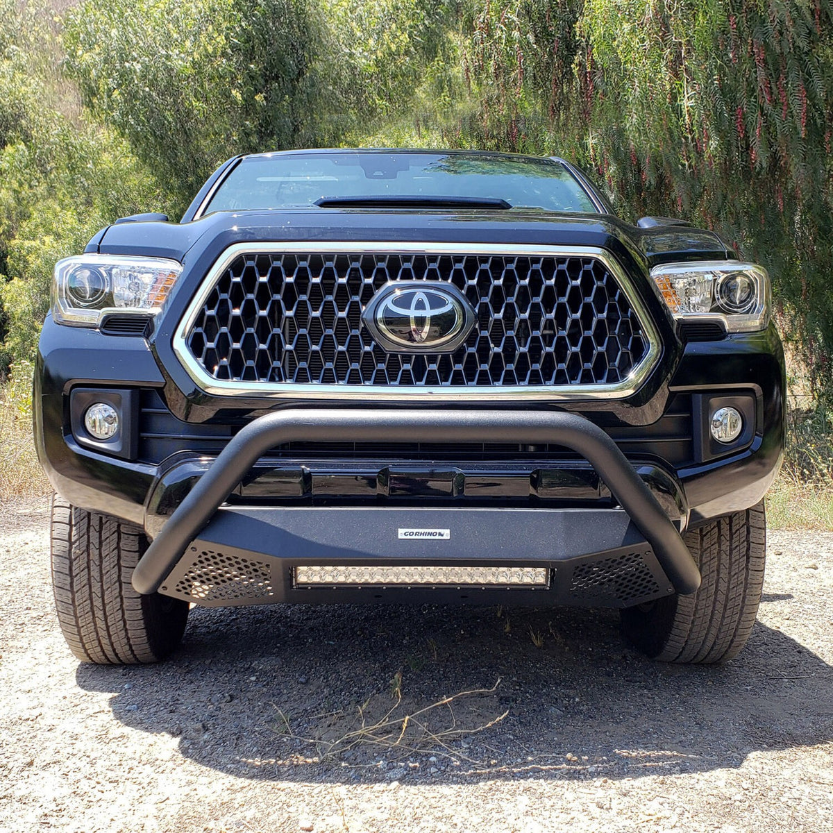 RC4 LR Light Ready Bull Bar with Mounting Brackets Kit Textured Black 2016-2023 Toyota Tacoma Go Rhino