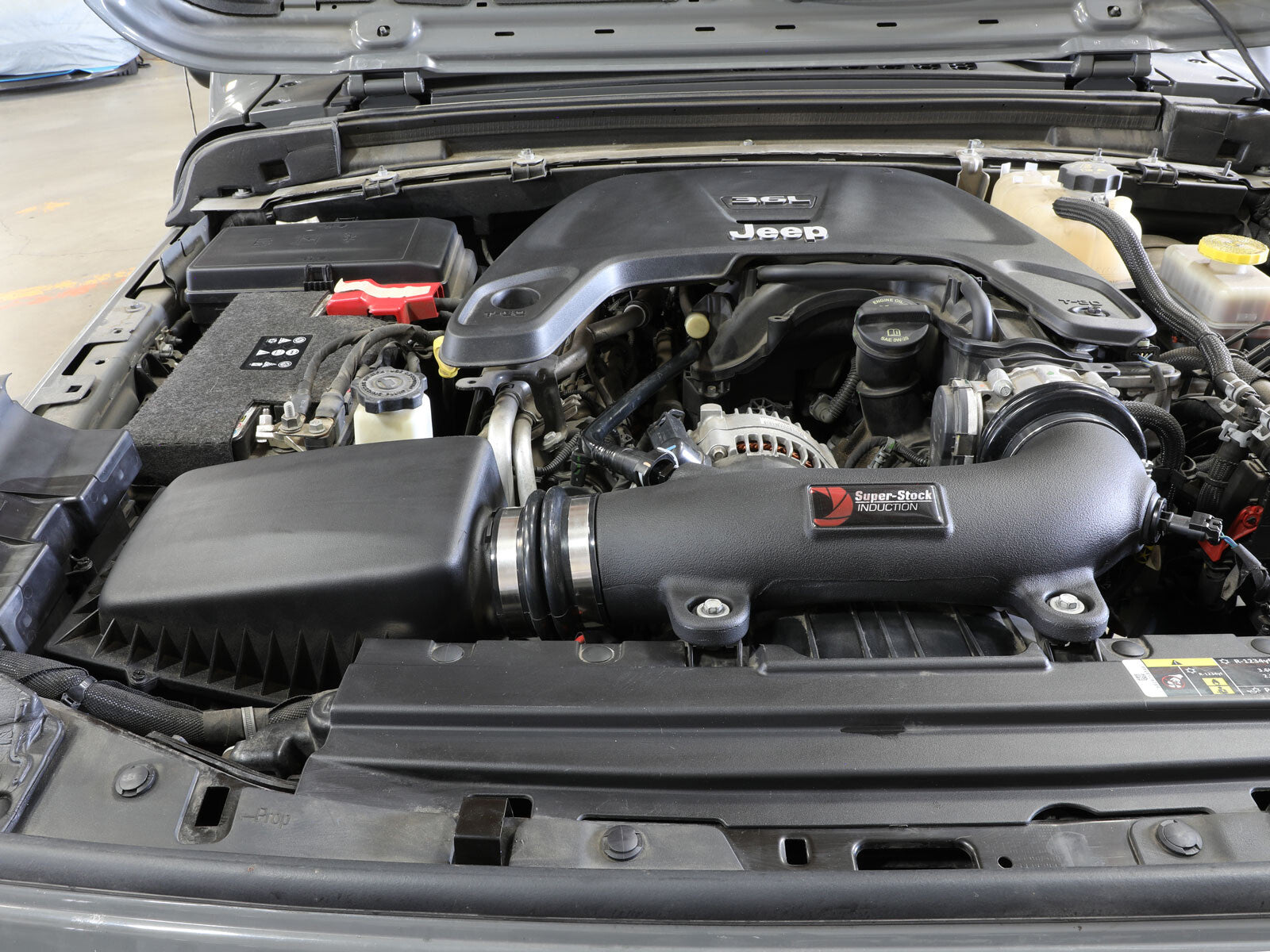 Super Stock Induction System w/ Pro 5R Filter Jeep Wrangler (Jl)/Gladiator (Jt) 18-26 V6-3.6L aFe Power