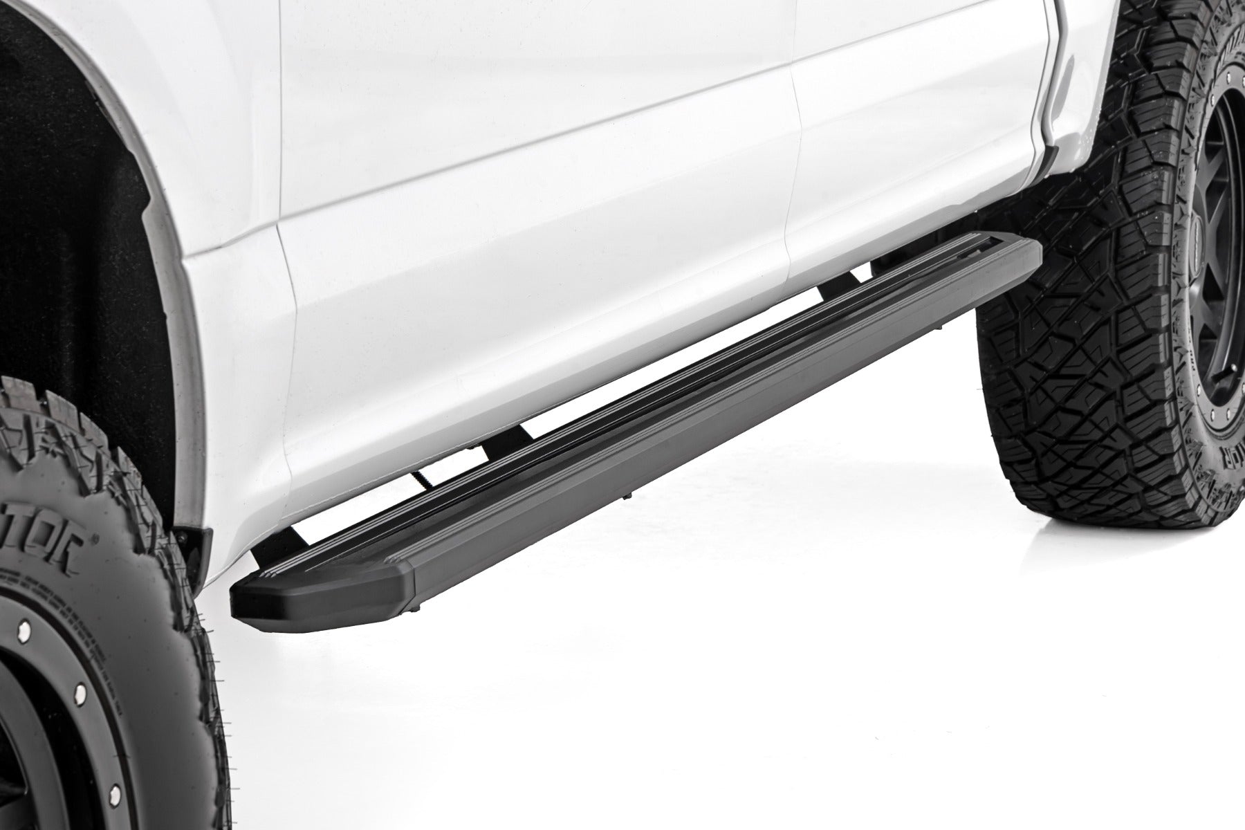 Multi-Color LED Running Boards Crew Cab Ford F-150/Lightning/F-250/F-350/Raptor (15-26) Rough Country