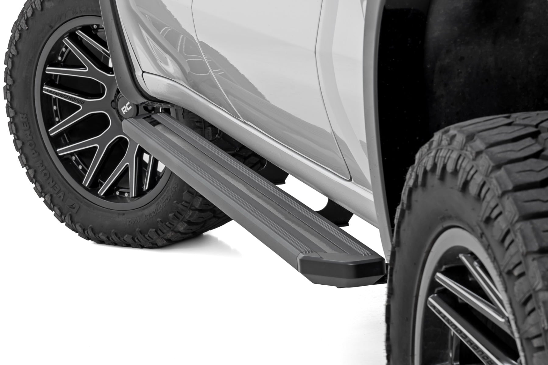 Multi-Color LED Running Boards Crew Cab Silverado/Sierra 1500/2500HD/3500HD (19-26) Rough Country