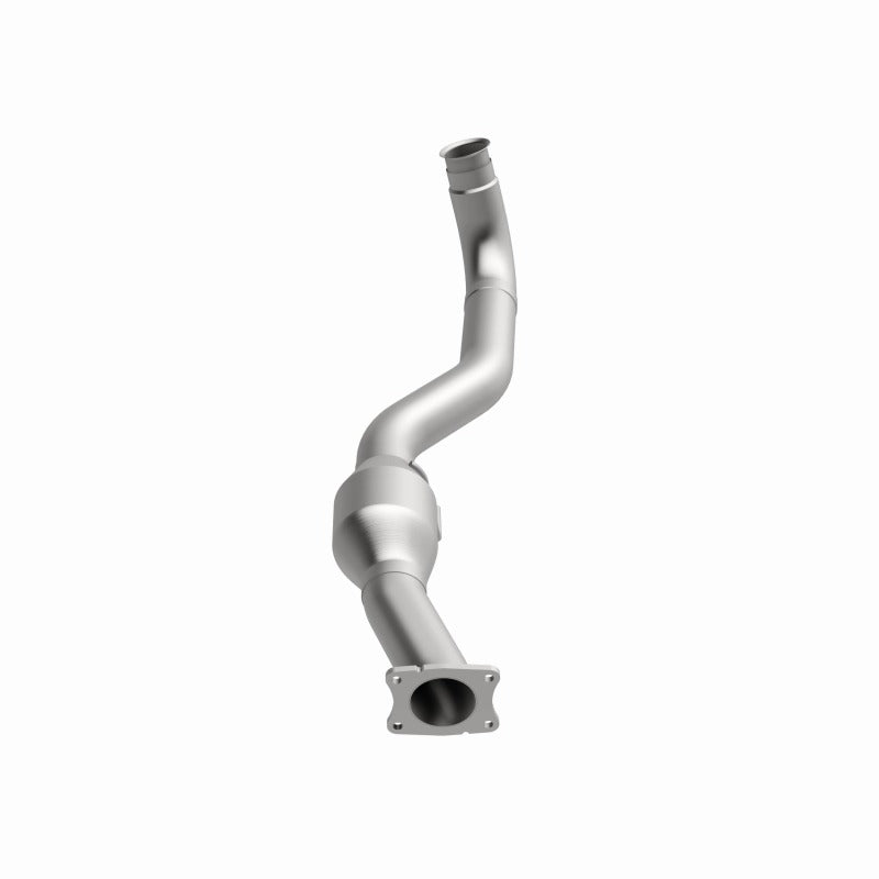 MagnaFlow Direct Fit Catalytic Converter01-05 GM Silv/Sierra 6.6L