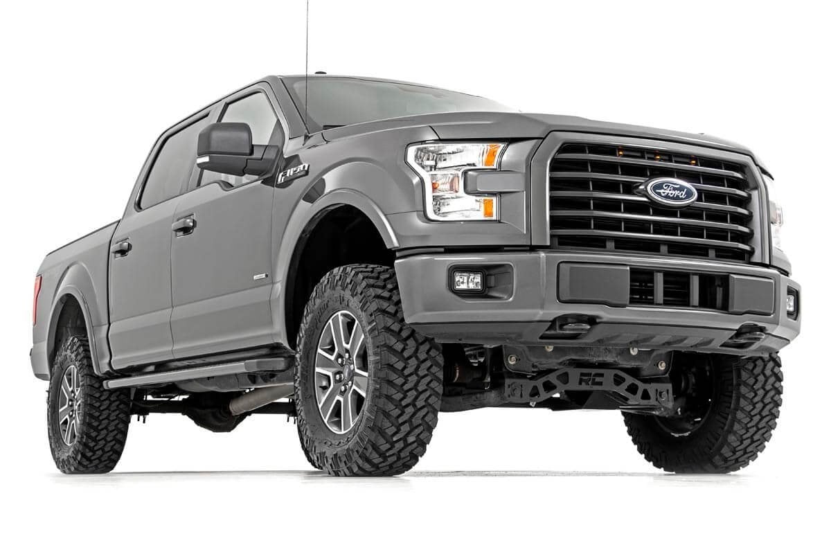 4 Inch Lift Kit N3 Struts Ford F-150 4WD (2015-2020) Rough Country
