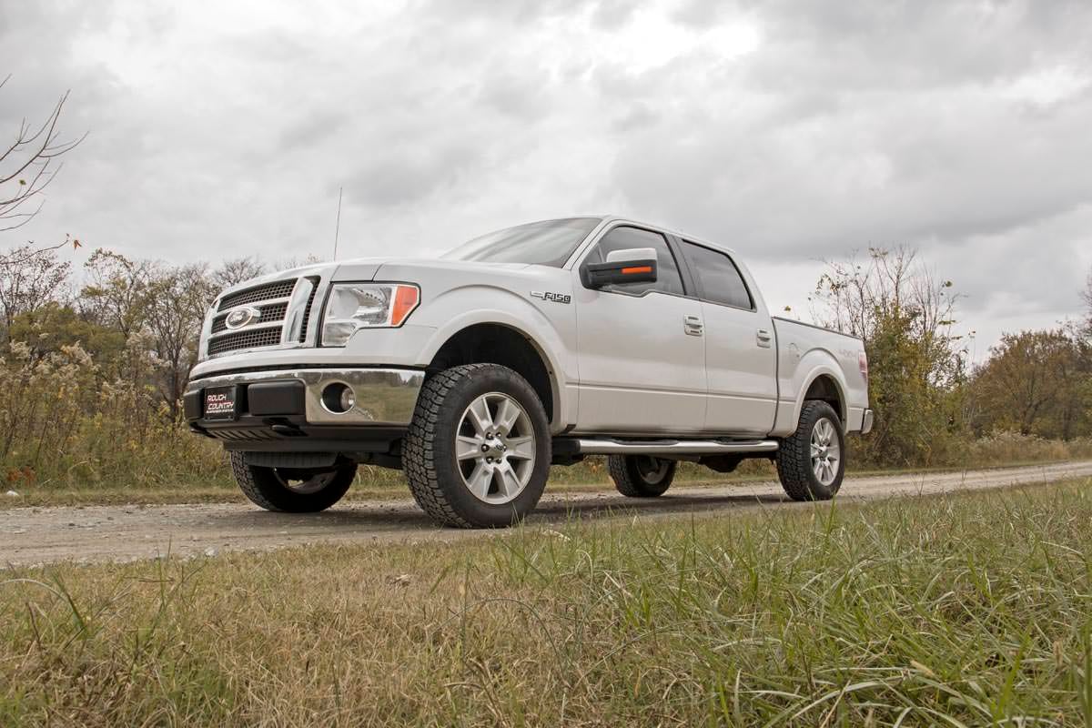 2 Inch Leveling Kit Red Ford F-150 2WD/4WD (2009-2013) Rough Country