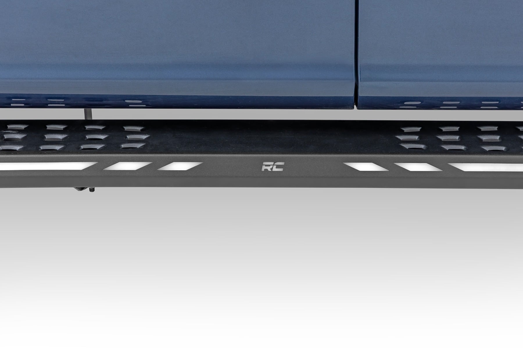 AC2 Running Boards Amber/White Crew Cab Ford F-150/Lightning/F-250/F-350/Raptor (15-26) Rough Country