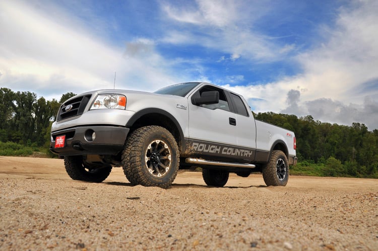 2.5 Inch Leveling Kit Ford F-150 2WD/4WD (2004-2008) Rough Country