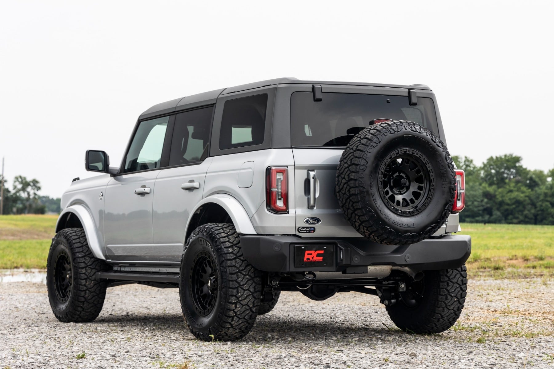 2 Inch Lift Kit M1 Lifted Struts Ford Bronco 4WD (2021-2025) Rough Country