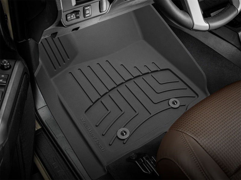 WeatherTech 18-20 Toyota Tacoma Front FloorLiner HP - Black