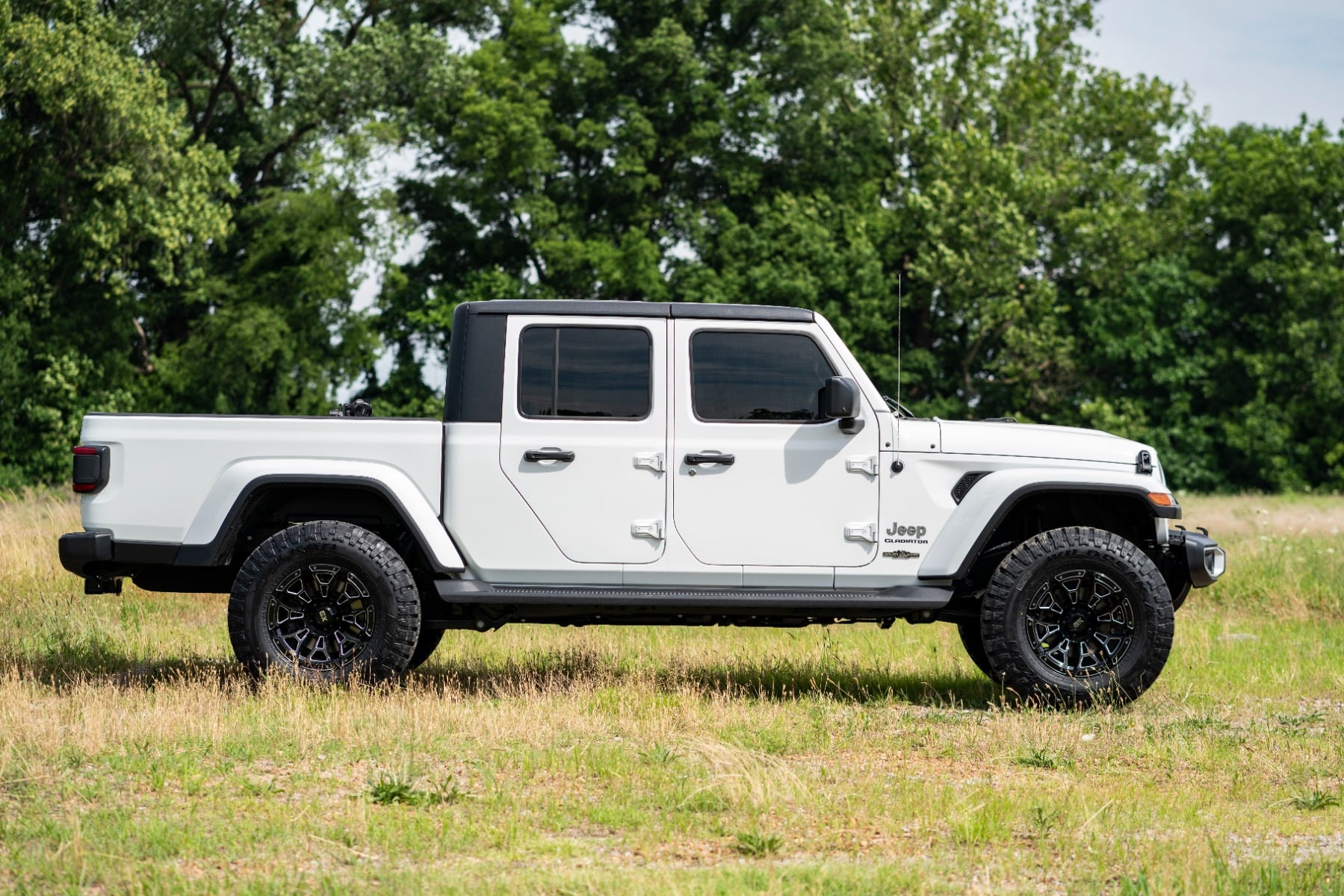 2.5 Inch Leveling Kit Spacers V2 Jeep Gladiator JT 4WD (2024-2025) Rough Country
