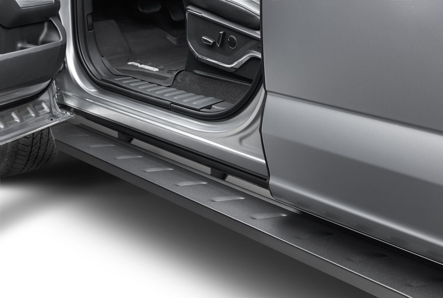 RB10 Running Boards With Mounting Brackets Textured Black 2015-2026 Ford F-150/ F-250/F-350 Go Rhino
