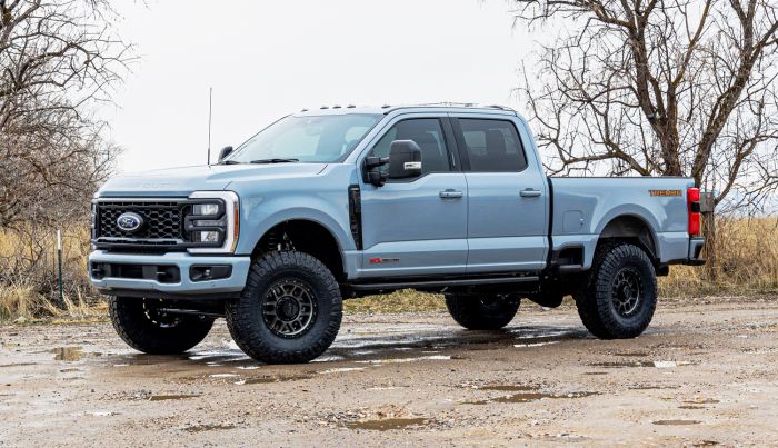 2.5 Inch SST Lift 23+ Ford F-150Tremor W/ Arms ReadyLIFT