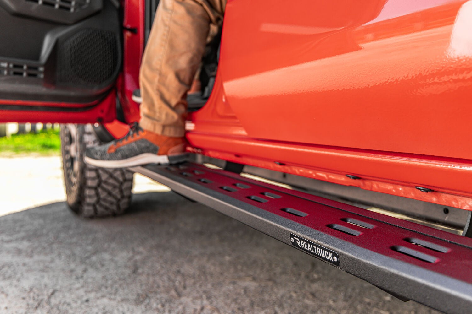 RB20 Slim Line Running Boards with Mounting Bracket Kit Protective Bedliner coating 2025-2026 Toyota 4Runner Go Rhino