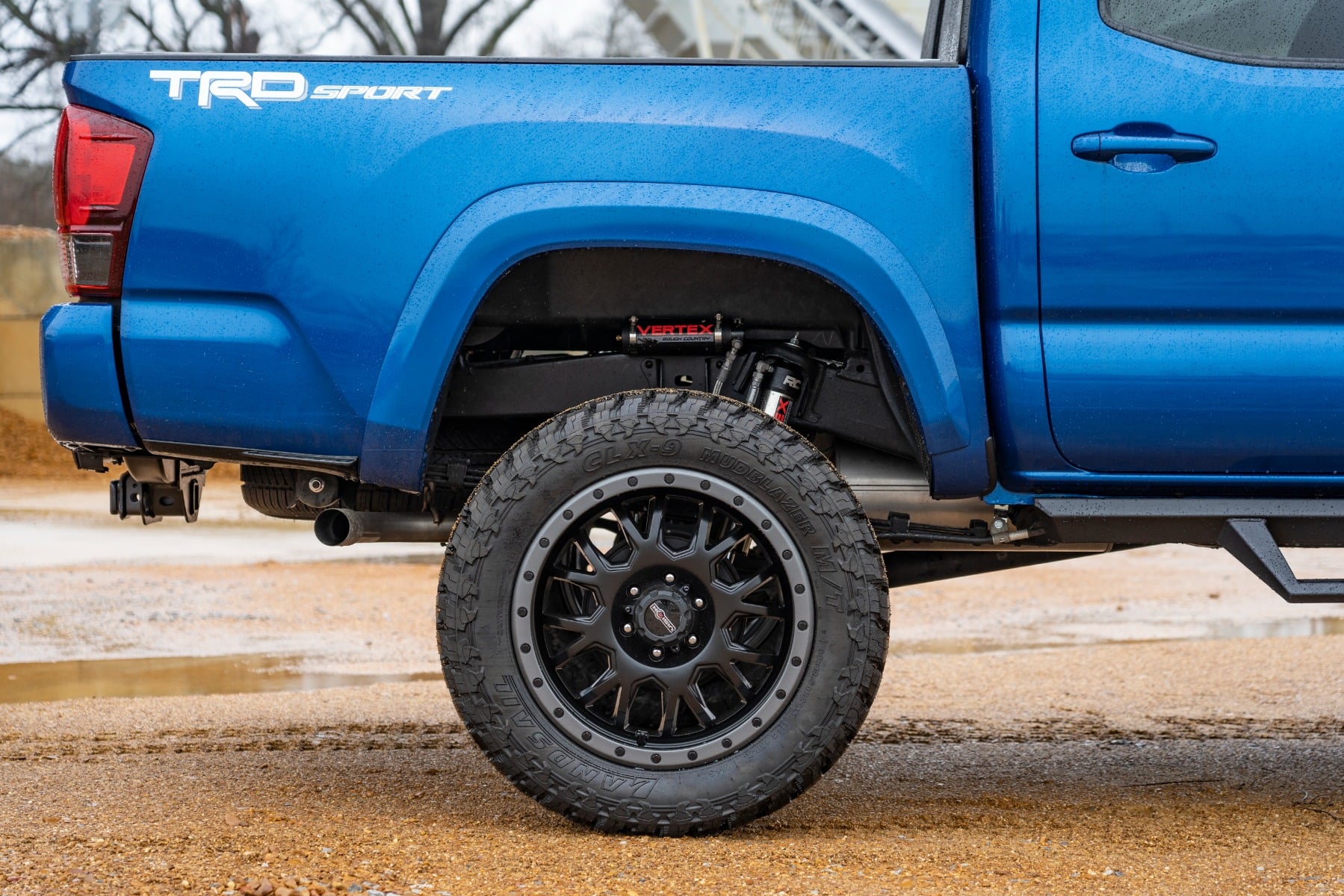 Vertex 2.5 Reservoir Rear Shocks 3 Inch Toyota Tacoma 2WD/4WD (2005-2023) Rough Country