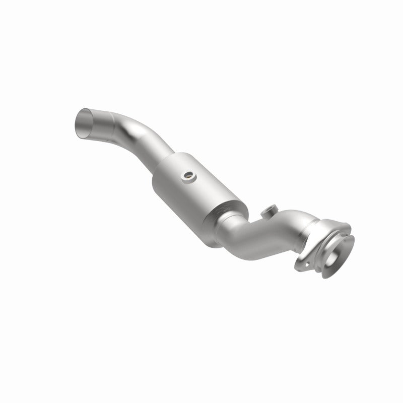 MagnaFlow Direct Fit Catalytic Converter 2015-2017 F-150 V6 2.7 OEM Underbody