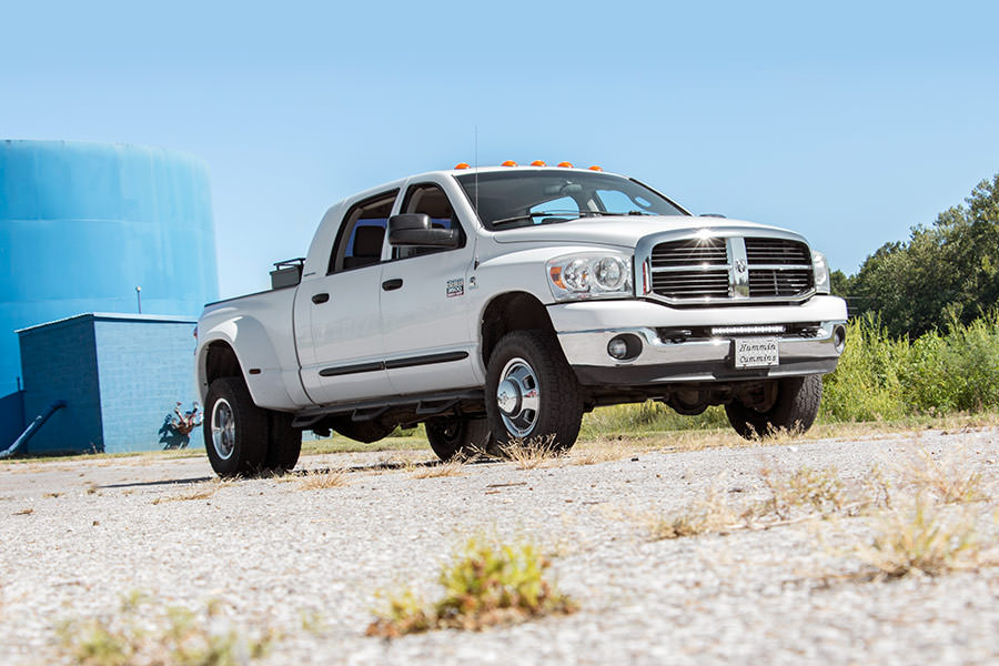 Dodge Hidden Bumper Kit w/ 20-inch LED Light Bar Chrome Series (03-18 Ram 2500/3500) Rough Country